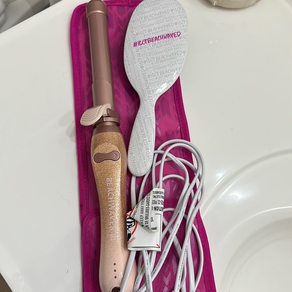 The Beachwaver Co. Hair Beachwaver B Curling Iron With Case And